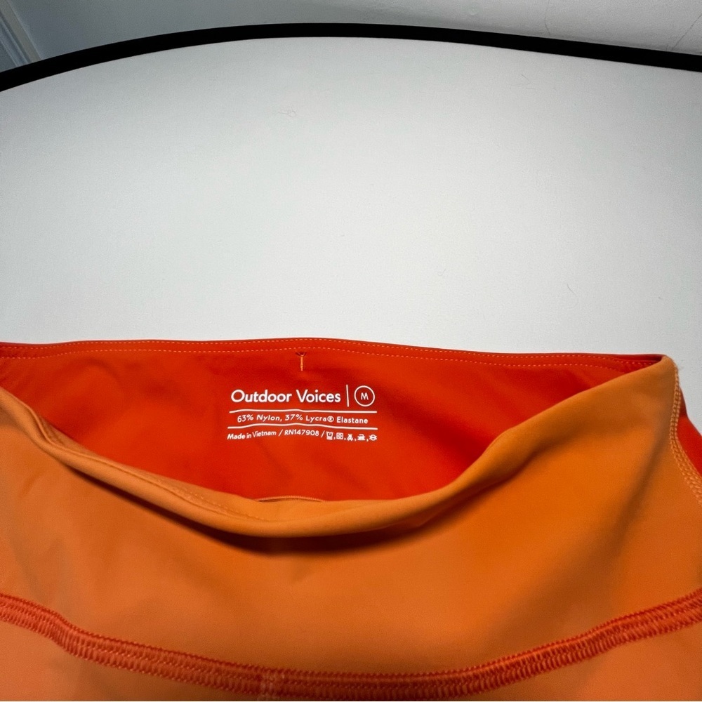 NWT OUTDOOR VOICES Bright Orange Zoom 7/8 Leggings Size Medium - Picture 2 of 6
